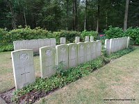 Ploegsteert Wood cemetery (9)